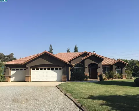 18655 Lort Dr, Visalia, CA 93292 photo 1