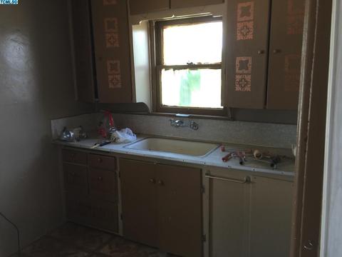 231 W Chestnut St, Exeter, CA 93221 photo 3