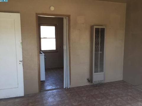 231 W Chestnut St, Exeter, CA 93221 photo 2