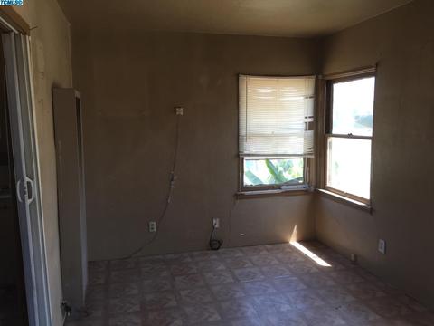 231 W Chestnut St, Exeter, CA 93221 photo 4