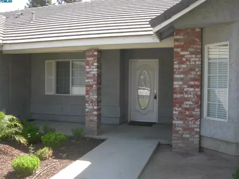 4012 S Dans St, Visalia, CA 93277 photo 4