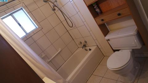 625 E North View Ave, Visalia, CA 93292 photo 12