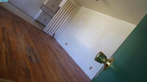 625 E North View Ave, Visalia, CA 93292 photo 3