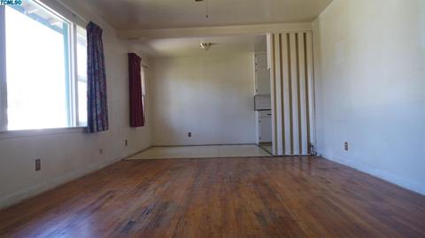 625 E North View Ave, Visalia, CA 93292 photo 5