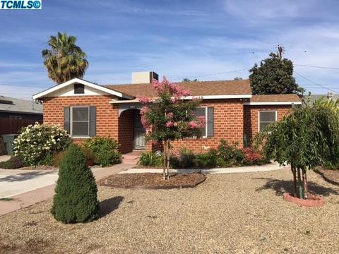 910 N Willis St, Visalia, CA 93292 photo 1