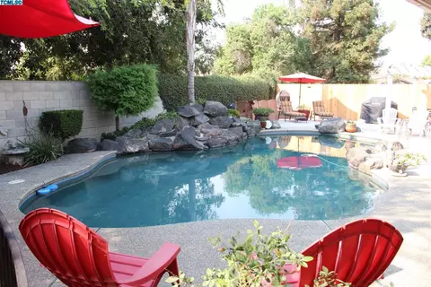 3323 E Birch Ct, Visalia, CA 93292 photo 31