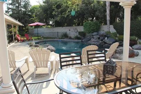 3323 E Birch Ct, Visalia, CA 93292 photo 30