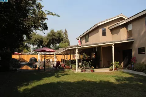 3323 E Birch Ct, Visalia, CA 93292 photo 34