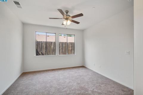 4046 E Willow Ave, Visalia, CA 93292 photo 21