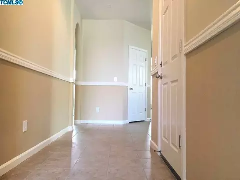 3929 E Seeger Ave, Visalia, CA 93292 photo 6