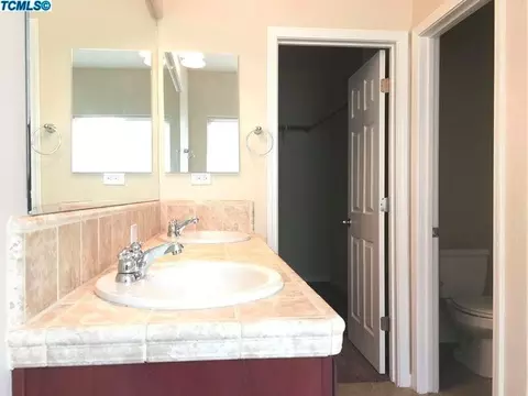 3929 E Seeger Ave, Visalia, CA 93292 photo 14
