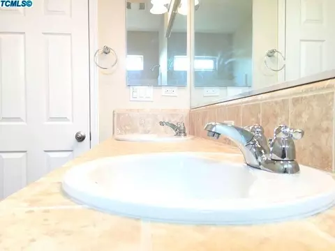 3929 E Seeger Ave, Visalia, CA 93292 photo 8