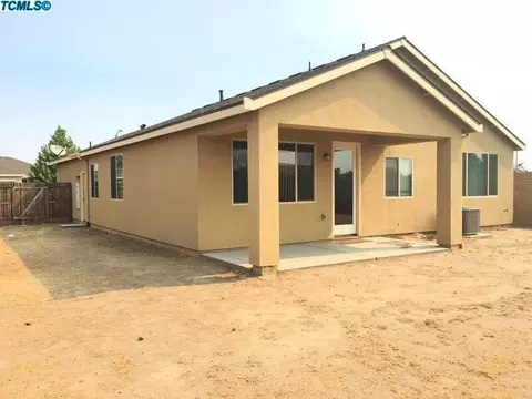 3929 E Seeger Ave, Visalia, CA 93292 photo 17