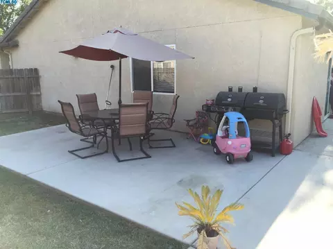 1842 E Cabrillo Ave, Tulare, CA 93274 photo 21
