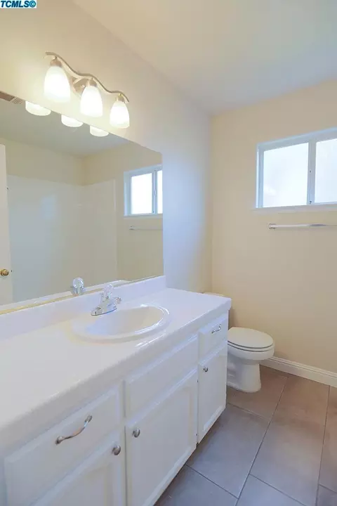 1440 N Sumter Ct, Visalia, CA 93292 photo 10