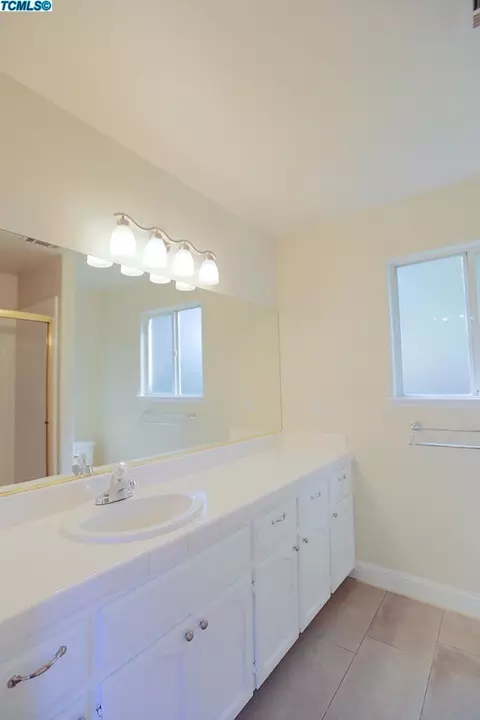 1440 N Sumter Ct, Visalia, CA 93292 photo 12