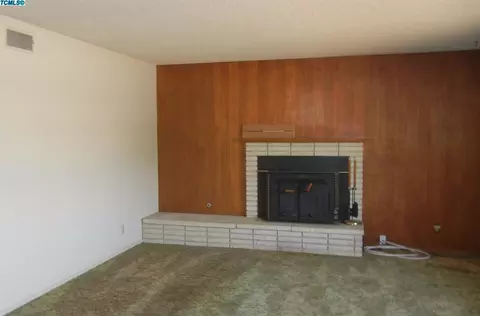 104 Bryant Ct, Exeter, CA 93221 photo 5