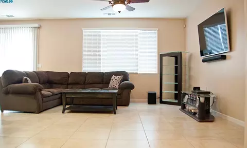 3943 E Mary Ave, Visalia, CA 93292 photo 5