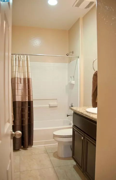 3943 E Mary Ave, Visalia, CA 93292 photo 23