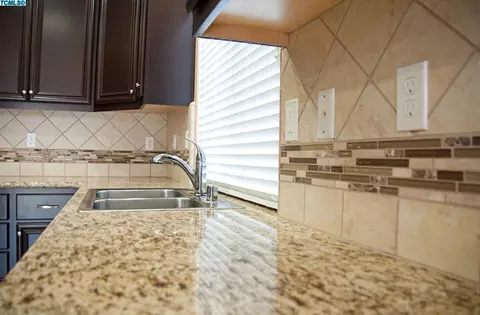 3943 E Mary Ave, Visalia, CA 93292 photo 10