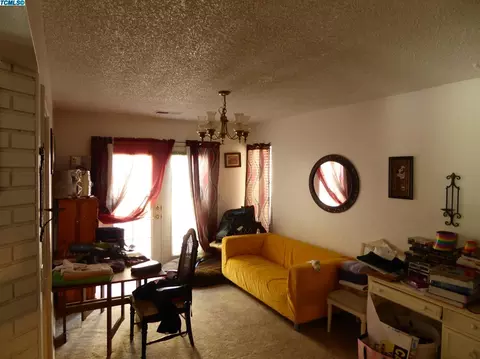 2030 E Harold Ave, Visalia, CA 93292 photo 5