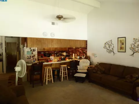 2030 E Harold Ave, Visalia, CA 93292 photo 3