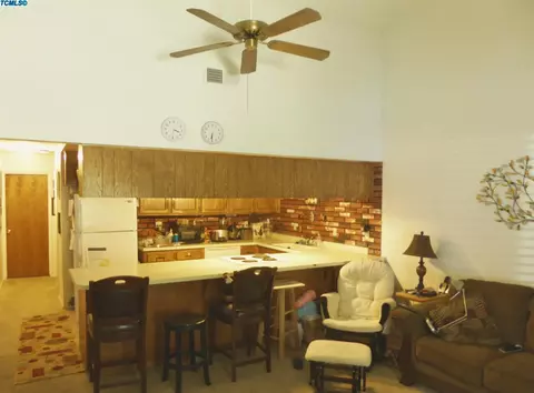2030 E Harold Ave, Visalia, CA 93292 photo 6