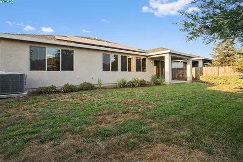 3735 E Harter Ct, Visalia, CA 93292 photo 23