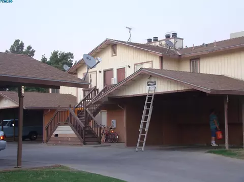 809 Monarch Cir, Exeter, CA 93221 photo 4