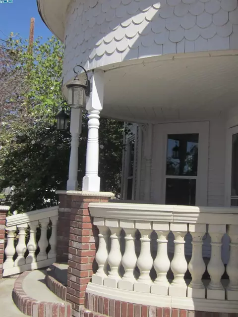541 S Kaweah Ave, Exeter, CA 93221 photo 7