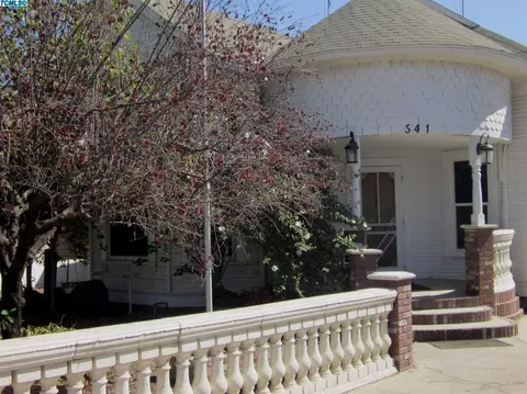 541 S Kaweah Ave, Exeter, CA 93221 photo 1