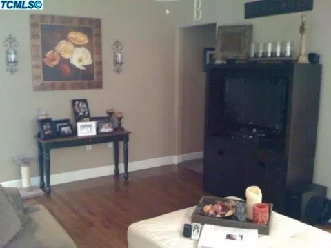147 N Quince Ave, Exeter, CA 93221 photo 3