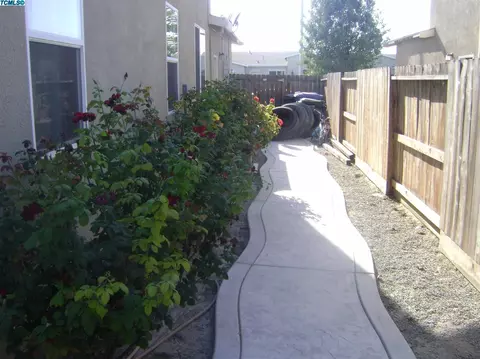 151 Sierra Ave, Corcoran, CA 93212 photo 17