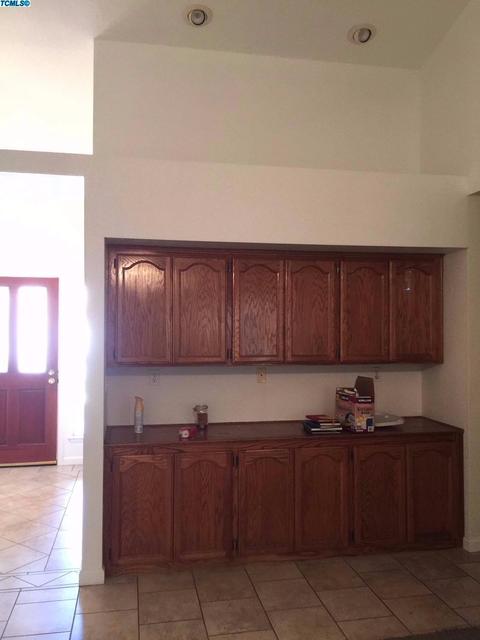 3525 E Sycamore Ave, Visalia, CA 93292 photo 3