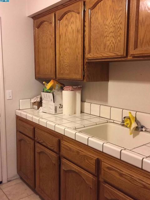 3525 E Sycamore Ave, Visalia, CA 93292 photo 8