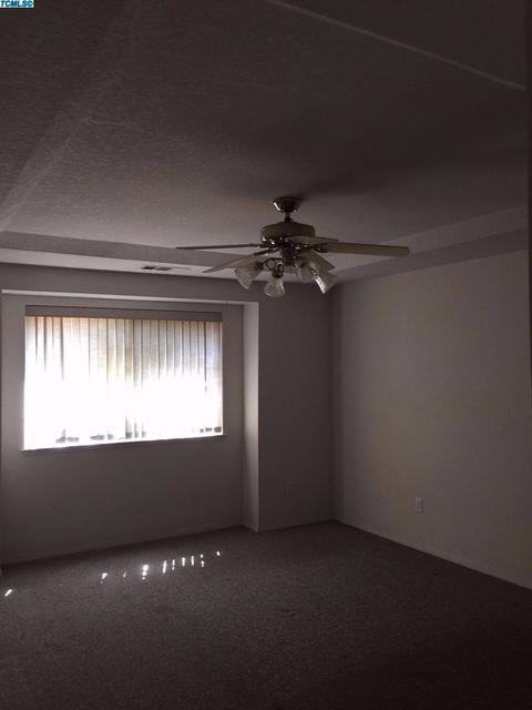 3525 E Sycamore Ave, Visalia, CA 93292 photo 9