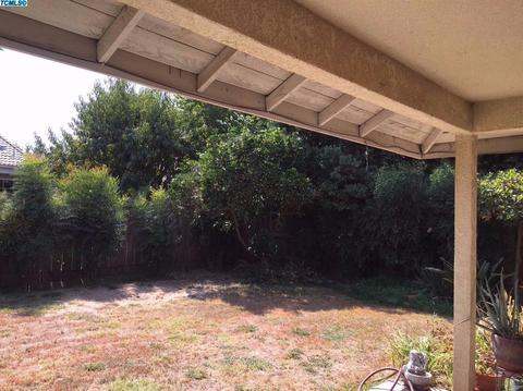 3525 E Sycamore Ave, Visalia, CA 93292 photo 6