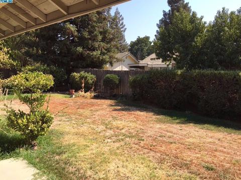 3525 E Sycamore Ave, Visalia, CA 93292 photo 17
