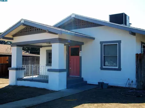 560 E Palm St, Exeter, CA 93221 photo 4