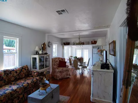 560 E Palm St, Exeter, CA 93221 photo 12