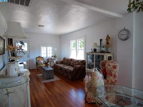 560 E Palm St, Exeter, CA 93221 photo 10