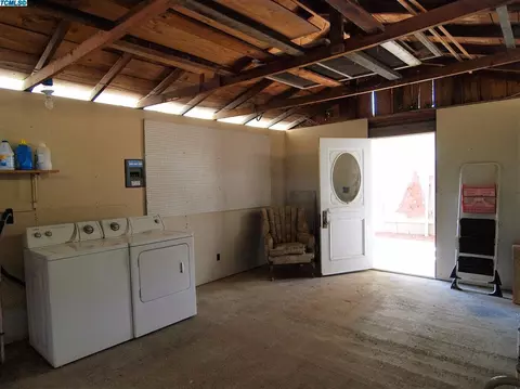 560 E Palm St, Exeter, CA 93221 photo 33