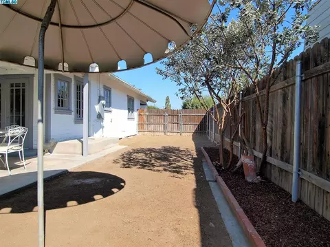 560 E Palm St, Exeter, CA 93221 photo 22