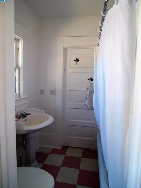 560 E Palm St, Exeter, CA 93221 photo 19