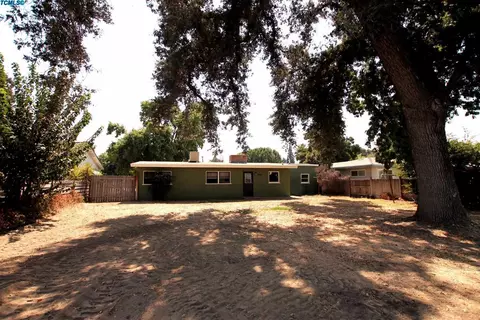 2744 E College Ave, Visalia, CA 93292 photo 13