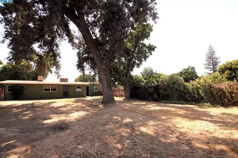 2744 E College Ave, Visalia, CA 93292 photo 15