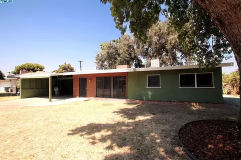 2744 E College Ave, Visalia, CA 93292 photo 1