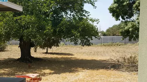 32497 Road 160, Ivanhoe, CA 93235 photo 3