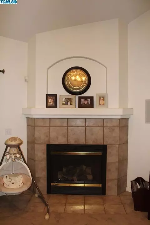 2026 E Levin Ave, Tulare, CA 93274 photo 12