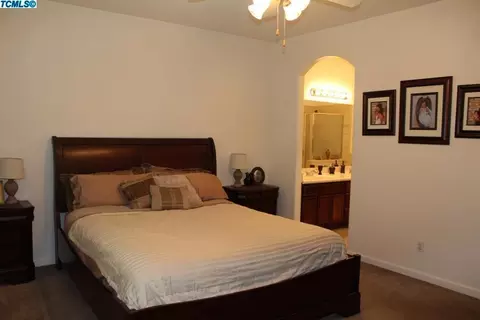 2026 E Levin Ave, Tulare, CA 93274 photo 14